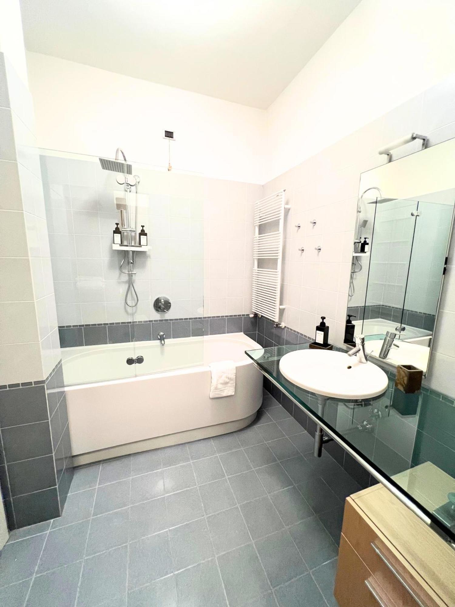 Appartement Park Free Gran Madre Elegante Loft Moderno Con Garage